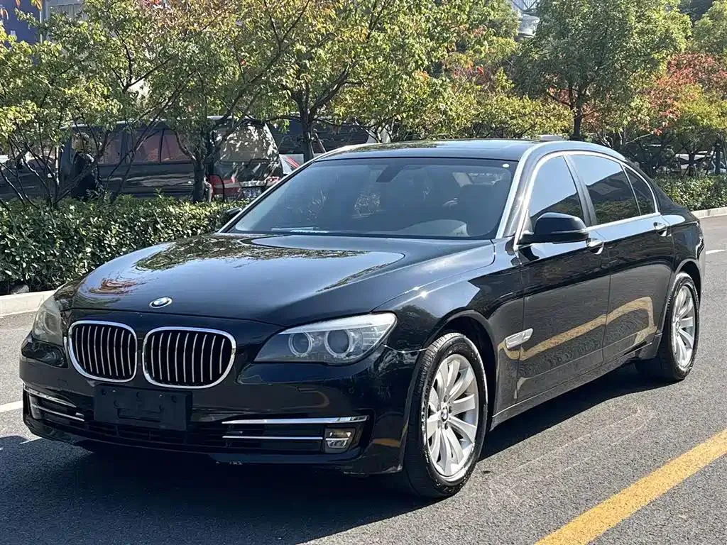 BMW 7 Series 7 Series 2013 730Li Luxury — photo 1