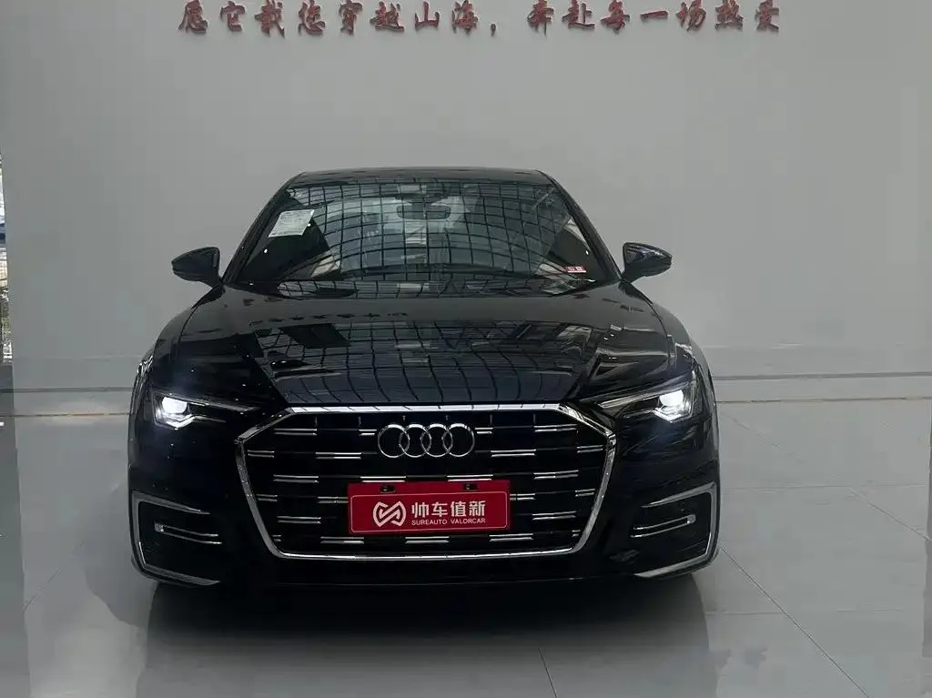 Audi A6L A6L 2025 40 TFSI Luxury Dynamic Edition — photo 1