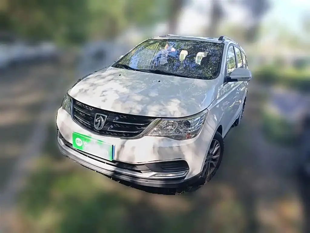 Baojun 730 730 2016 Model 1.5L Manual Standard 5 Seaters — photo 1