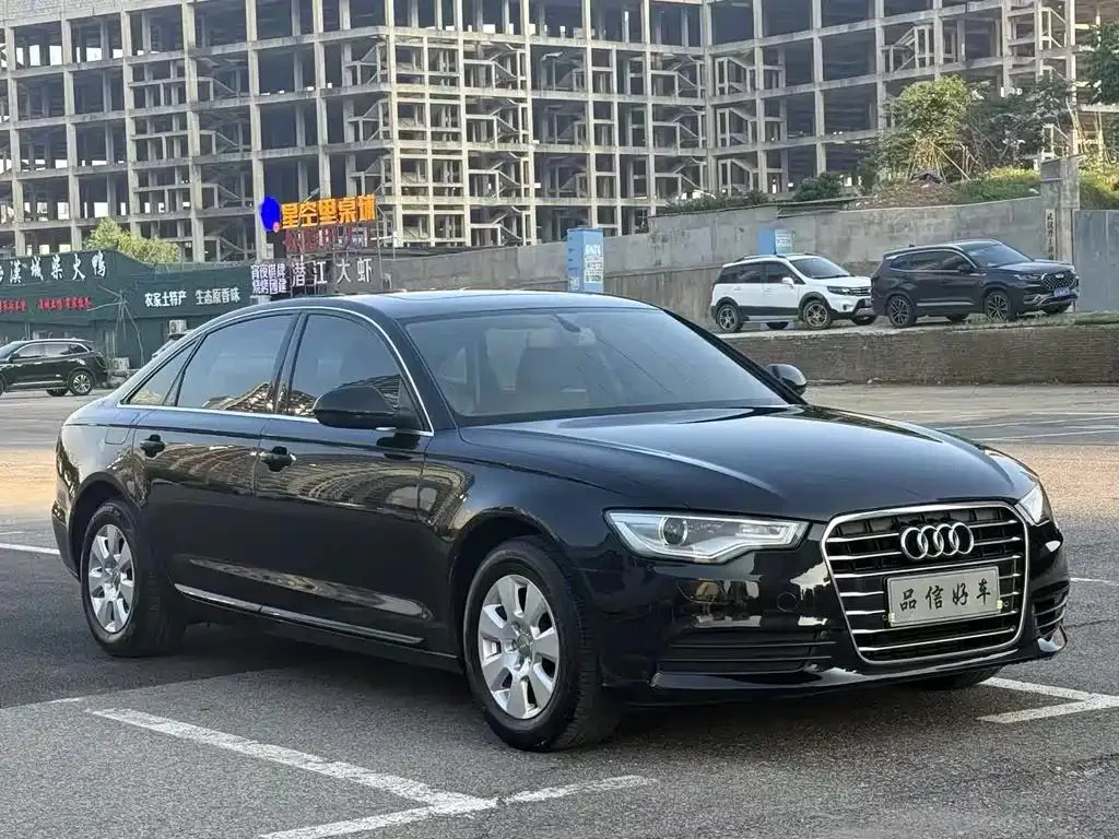 Audi A6L A6L 2012 TFSI Manual Basic Model — Voir la photo 3