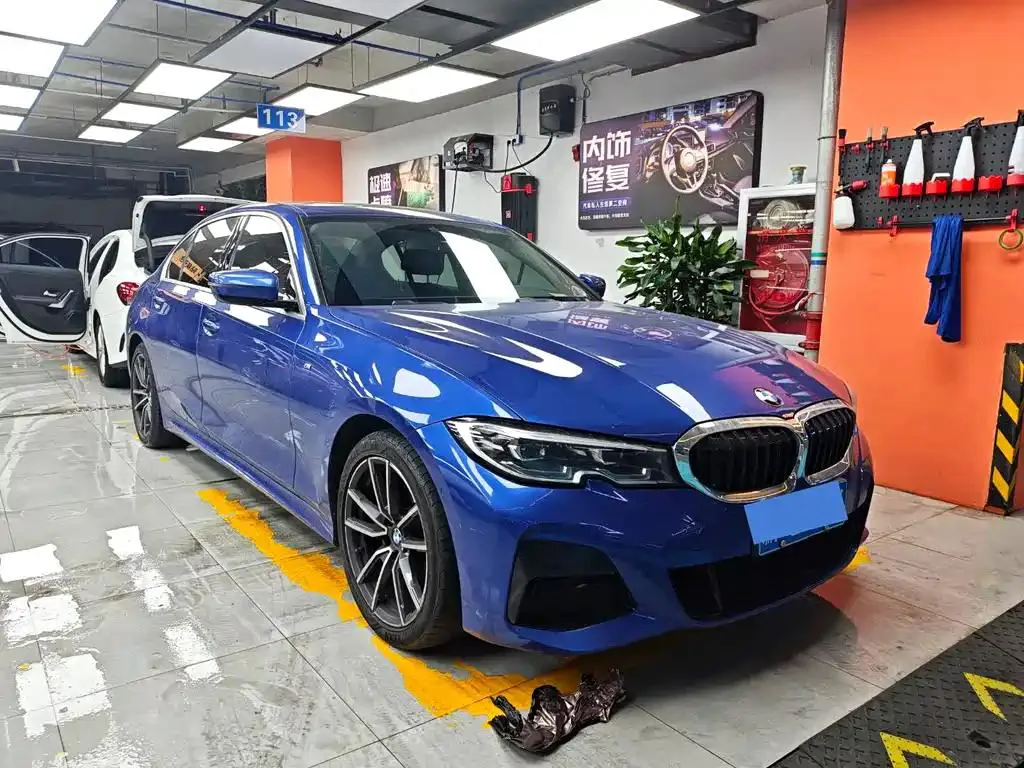 BMW 3 Series 3 Series 2021 facelift 325i M sports package — photo 1