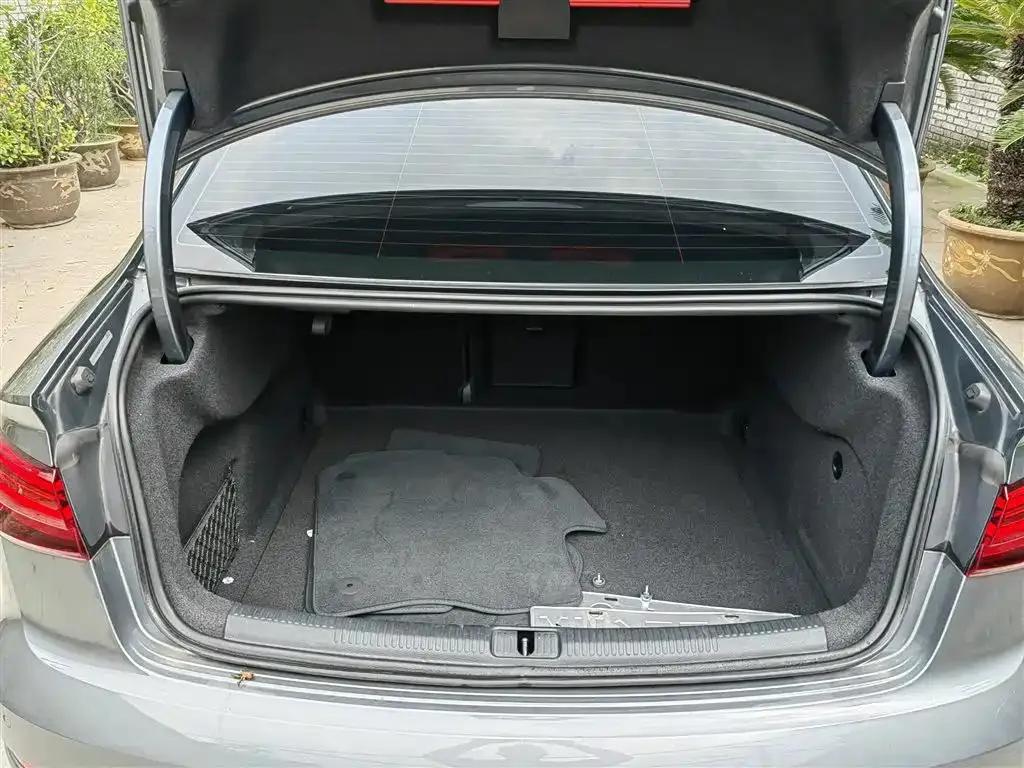Audi A3 A3 2019 Limousine 35 TFSI Sports National VI — View photo 4