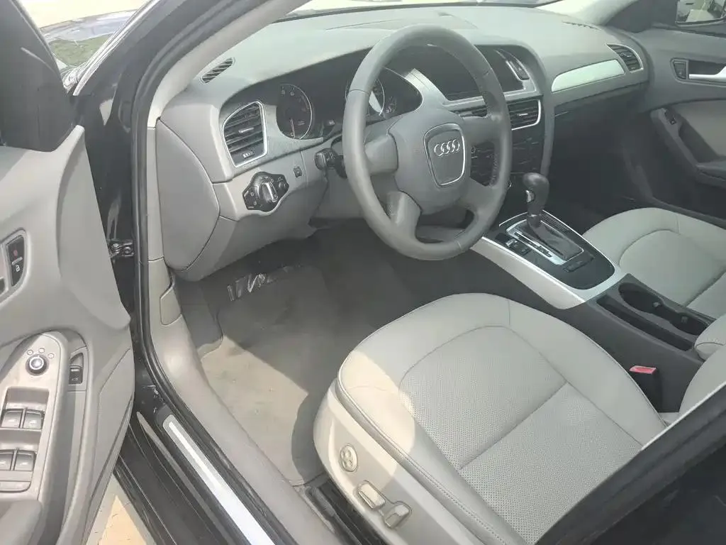 Audi A4L A4L 2009 2.0 TFSI Standard — View photo 4