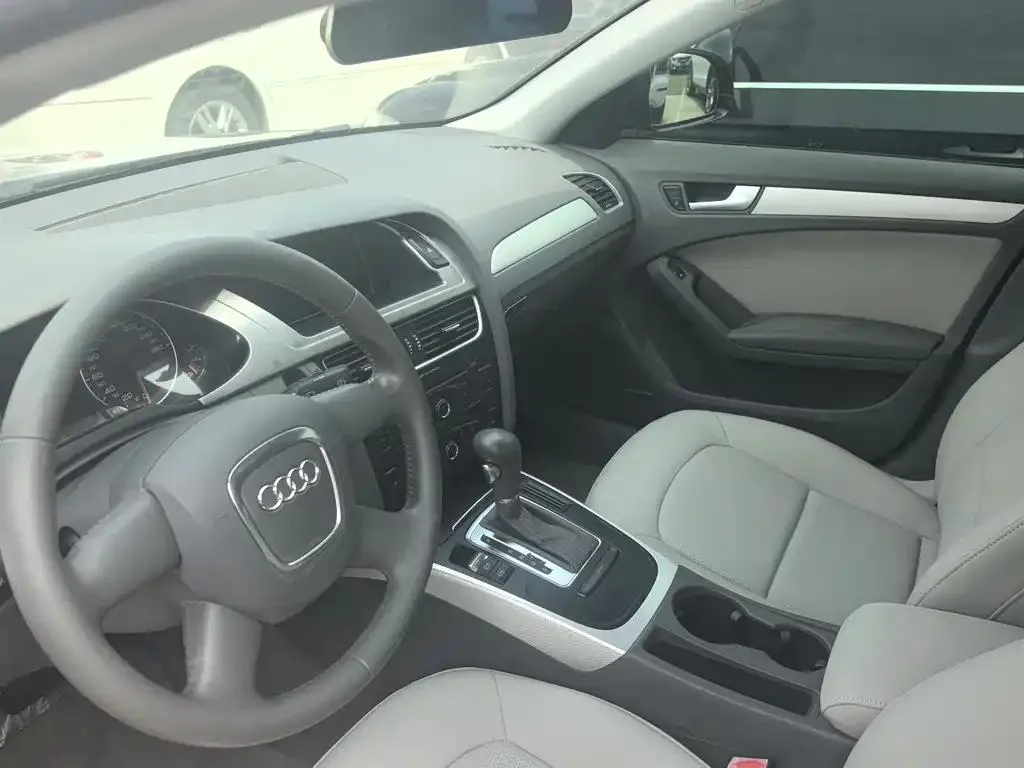 Audi A4L A4L 2009 2.0 TFSI Standard — View photo 6