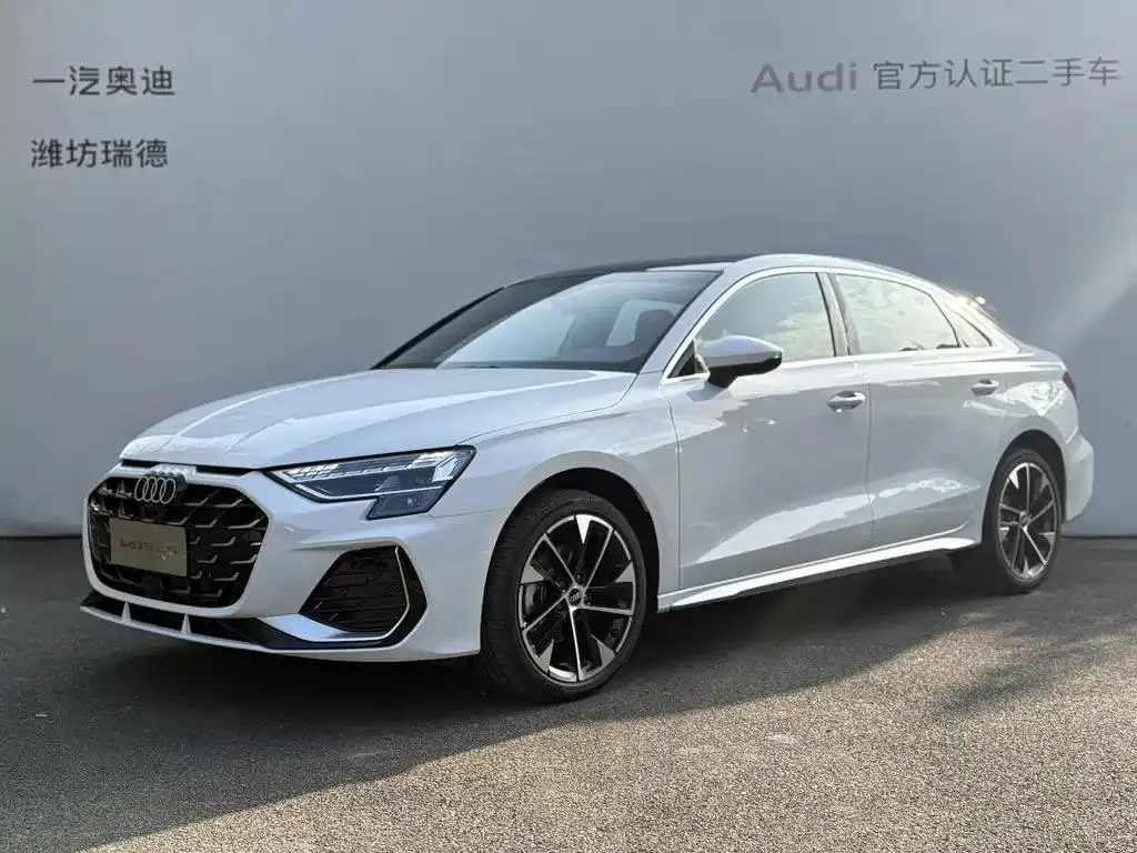 Audi A3 A3 2025 A3L Limousine 35TFSI Flying Spur Premium Edition — photo 1
