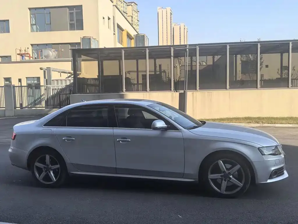 Audi A4L A4L 2009 3.2 FSI quattro Flagship — Voir la photo 4