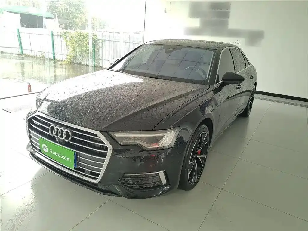Audi Audi A6L — Black