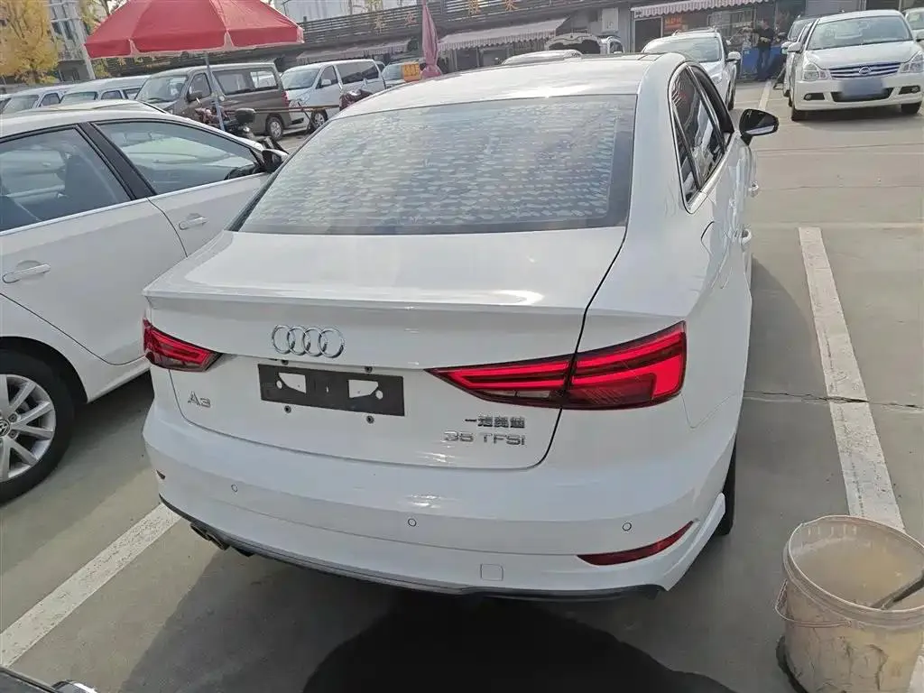 Audi A3 A3 2017 Limousine 35 TFSI Fashion Edition — Voir la photo 6