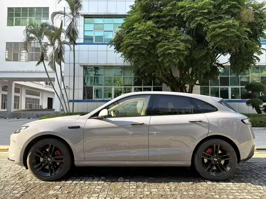 AITO M5 M5 2024 Extended Range Max RS 4WD Advanced Intelligent Driving Edition — View photo 3