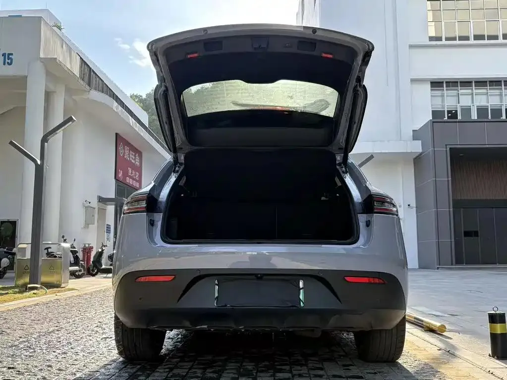 AITO M5 M5 2024 Extended Range Max RS 4WD Advanced Intelligent Driving Edition — View photo 4