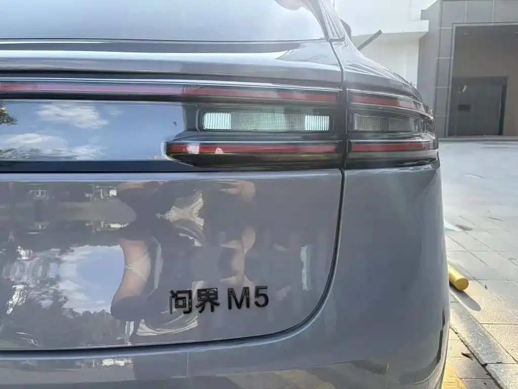 AITO M5 M5 2024 Extended Range Max RS 4WD Advanced Intelligent Driving Edition — View photo 5