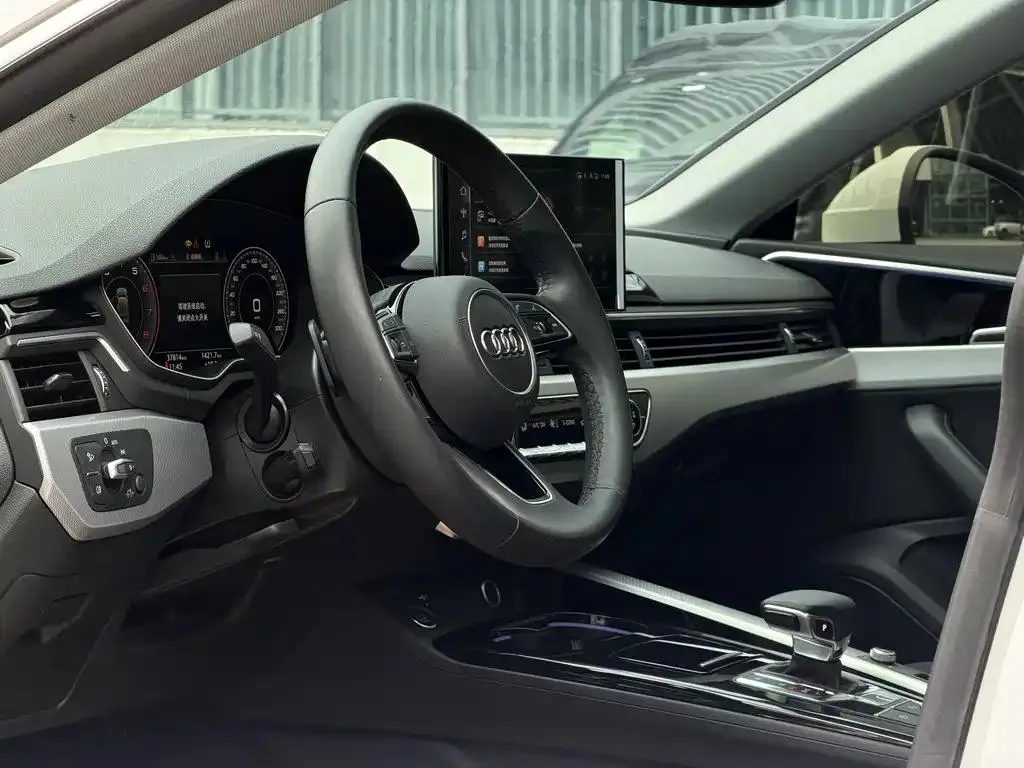 Audi A5 A5 (Imported) 2023 Sportback 40 TFSI Stylish Dynamic Edition — Ver foto 5