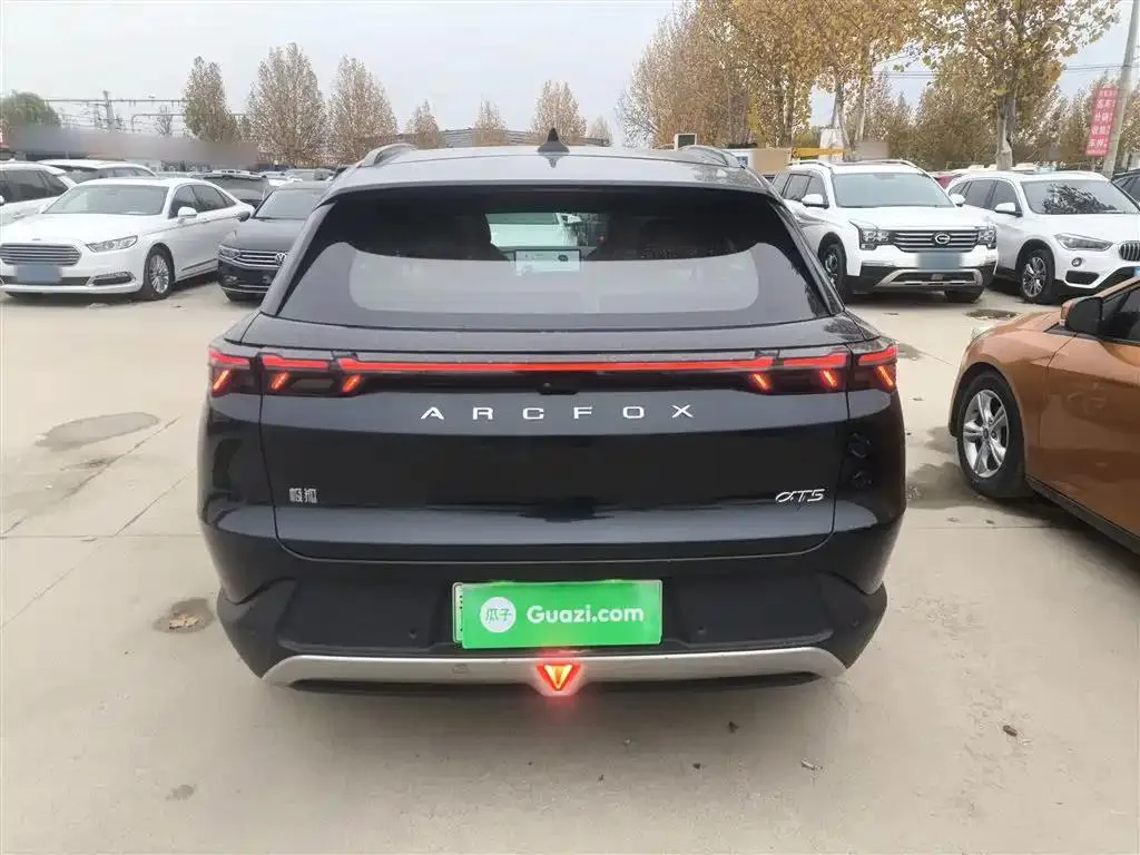 Arcfox ARCFOX αT5 Jihu Alphard T5 2024 520 MAX — Voir la photo 6