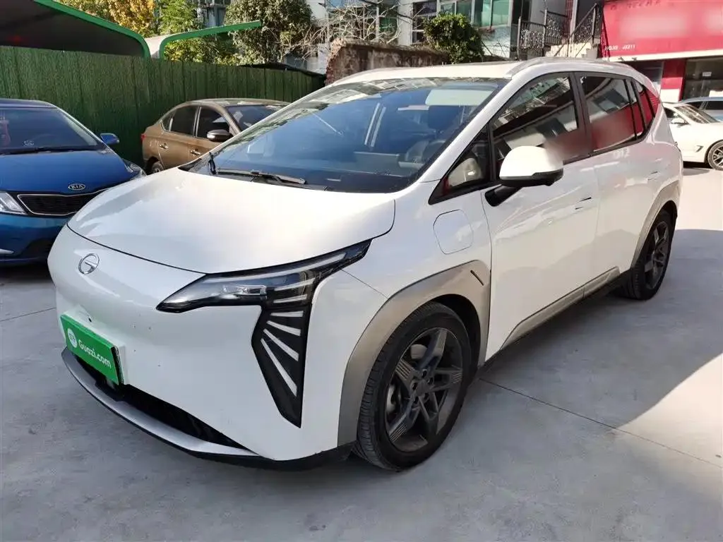 Aion AION Y Y 2022 Plus 70 Technology Edition — photo 1