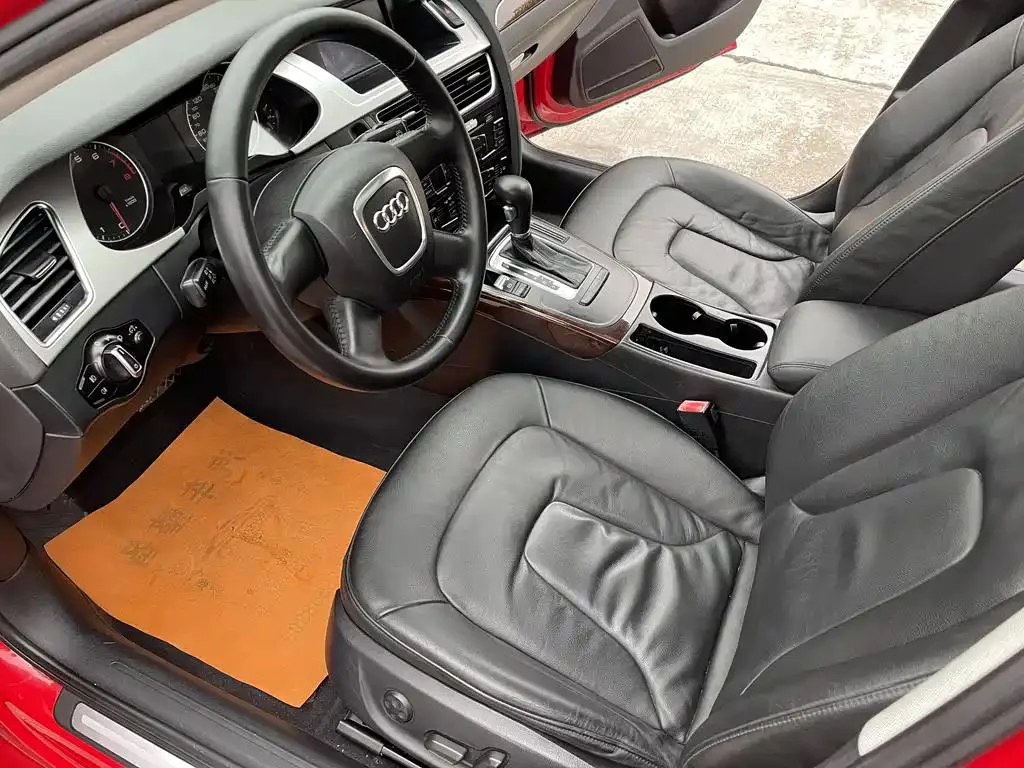 Audi A4L A4L 2010 2.0 TFSI Luxury — Voir la photo 6