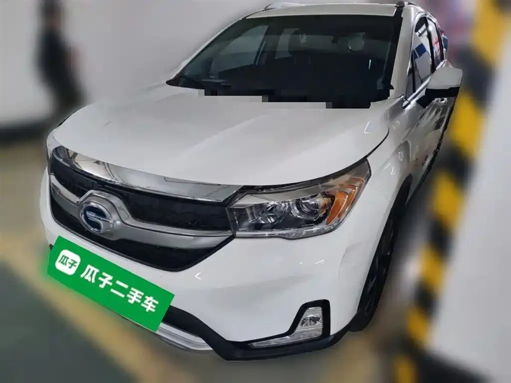 GAC Group Qizhi Qizhi PHEV 2019 1.5L Smart Luxury Edition — photo 1