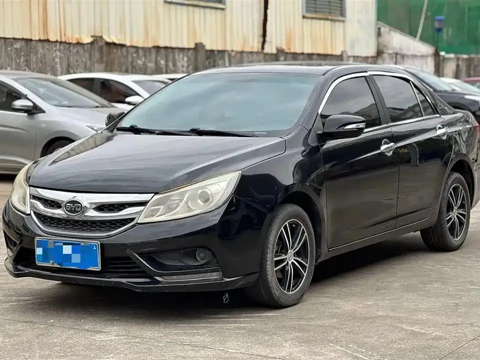 BYD BYD SuRui — Noir