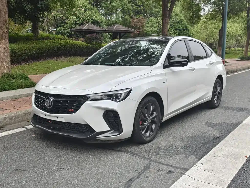 Buick Verano Verano 2023 Pro GS Hunting Edition — photo 1