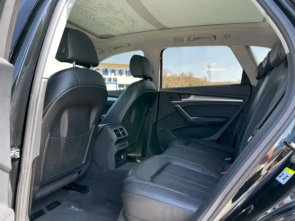 Audi Q5L Q5L 2020 45 TFSI Luxury Sports Edition — View photo 6