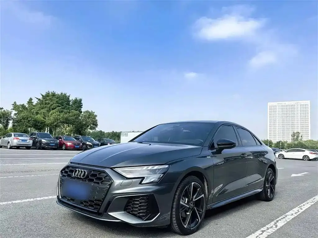 Audi A3 A3 2023 facelift A3L Limousine 35 TFSI luxury sports model — photo 1