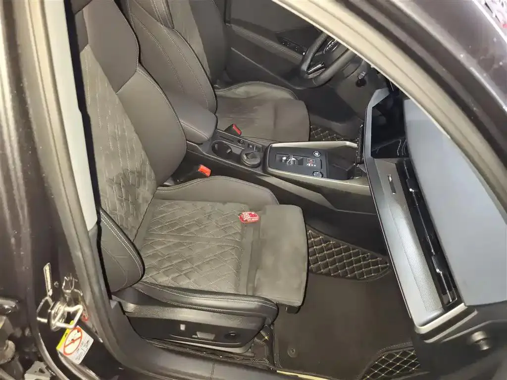 Audi A3 A3 2023 facelift A3L Limousine 35 TFSI luxury sports model — Ver foto 3