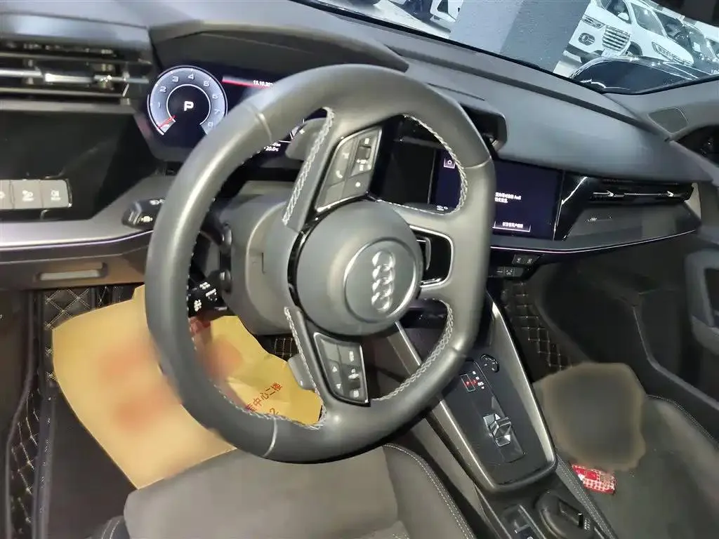 Audi A3 A3 2023 facelift A3L Limousine 35 TFSI luxury sports model — Ver foto 4
