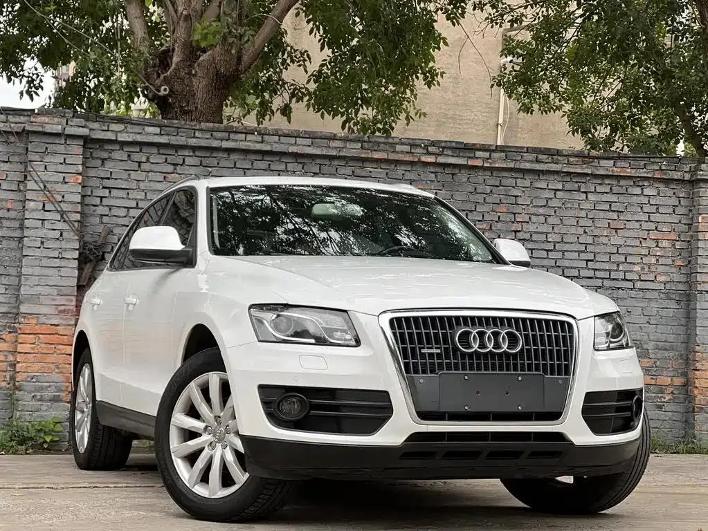 Audi Q5 Q5 2010 2.0TFSI Luxury — Смотреть фото 3