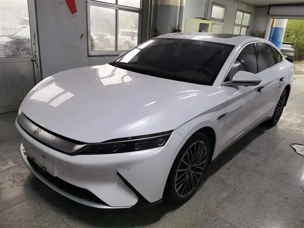 BYD Han Han 2021 EV Standard Range Luxury Edition — photo 1