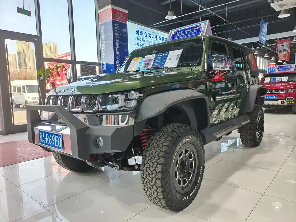 BAIC ing Off-road Beijing BJ40 2020 2.3T Automatic 4WD Rainforest Crossing Edition — photo 1