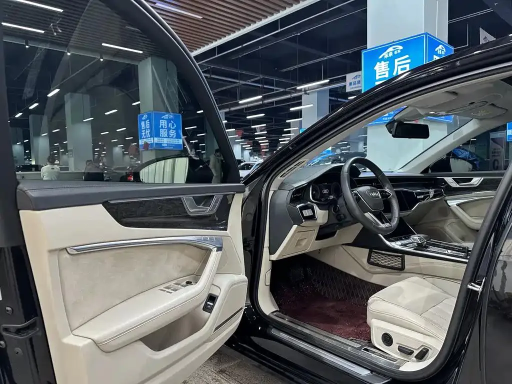 Audi A6L A6L 2020 55 TFSI quattro Premium Elegance Edition — Voir la photo 4