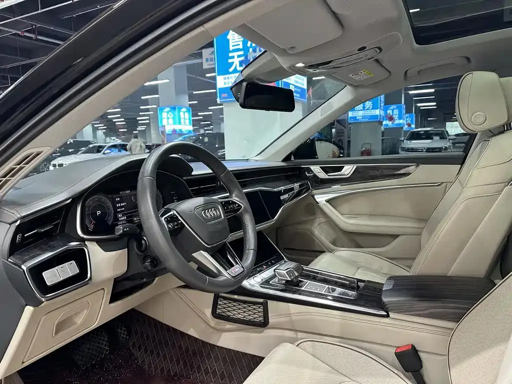 Audi A6L A6L 2020 55 TFSI quattro Premium Elegance Edition — Voir la photo 6