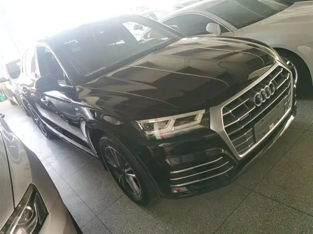 Audi Q5L Q5L 2018 40 TFSI Fashionable National V — عرض الصورة 4