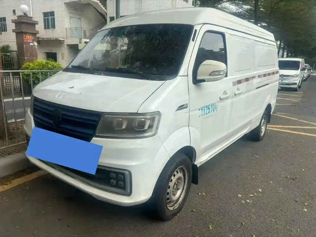 Farizon Farizon E5 — White