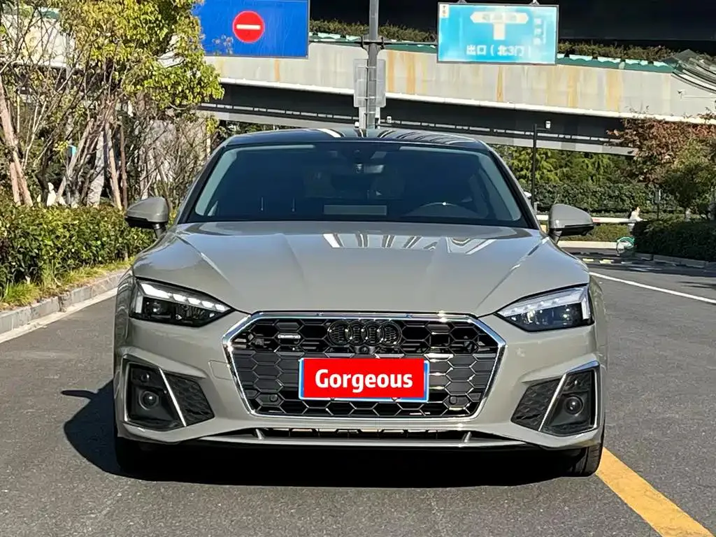 Audi A5 A5 (Imported) 2021 Sportback 40 TFSI Stylish Dynamic Edition — Voir la photo 2