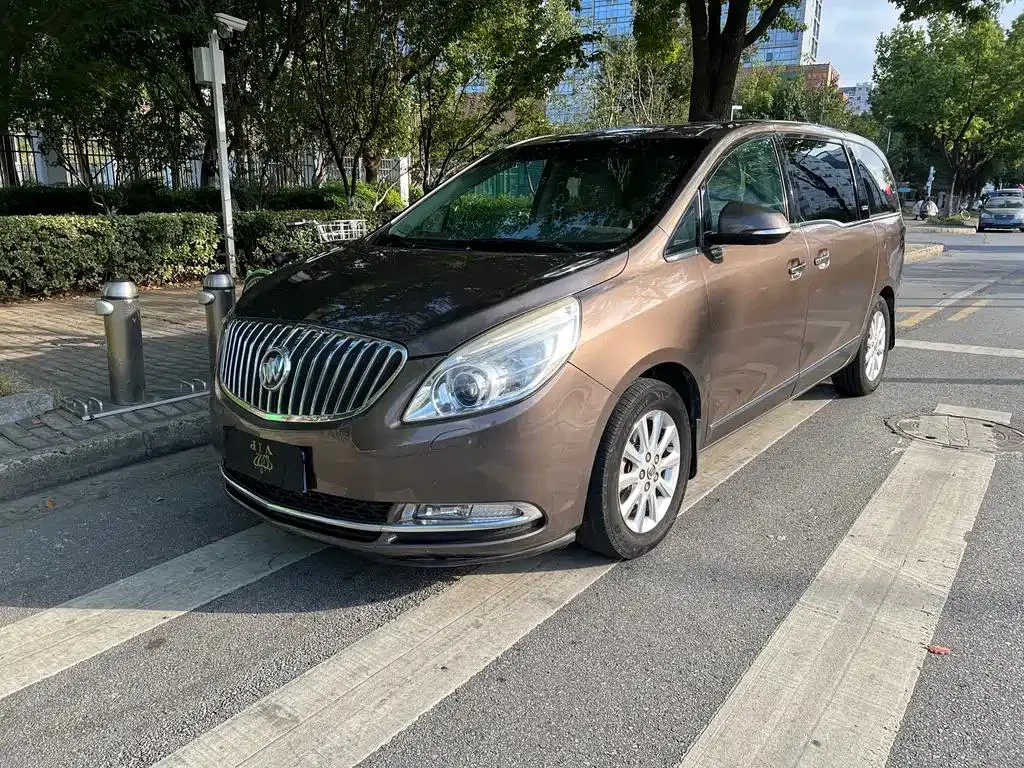 Buick GL8 GL8 2013 3.0L GT Luxury Business Edition — photo 1