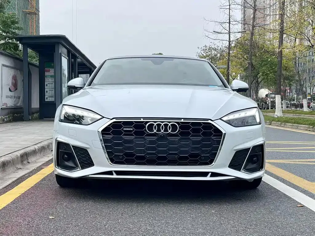 Audi A5 A5 (Imported) 2021 Sportback 40 TFSI quattro Luxury Dynamic Edition — عرض الصورة 2