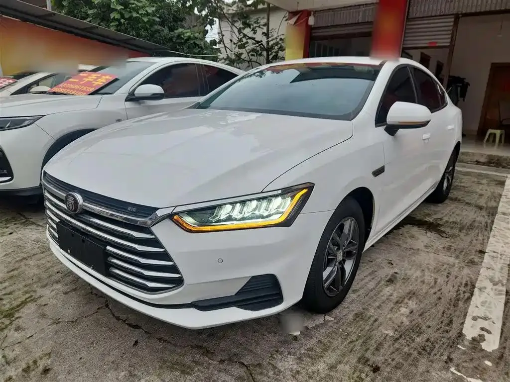 BYD Qin Pro Qin Pro 2018 1.5L Manual Intelligent Front Dynamic — photo 1