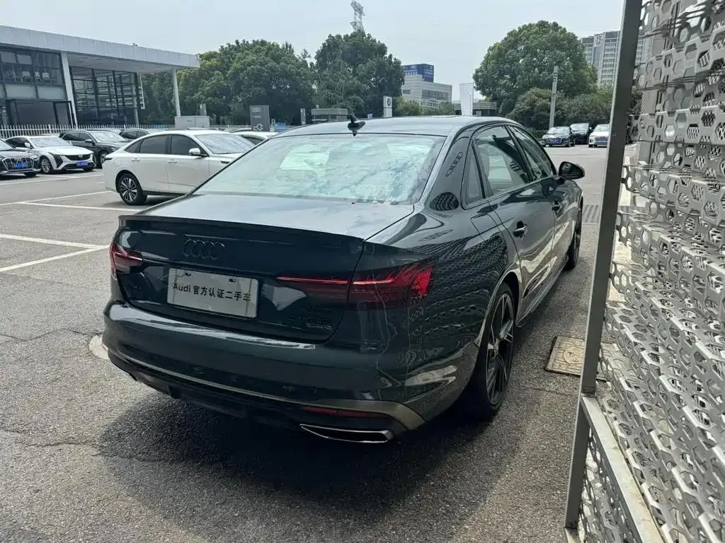 Audi A4L A4L 2024 40 TFSI quattro RS Kit Speed Type — Ver foto 4
