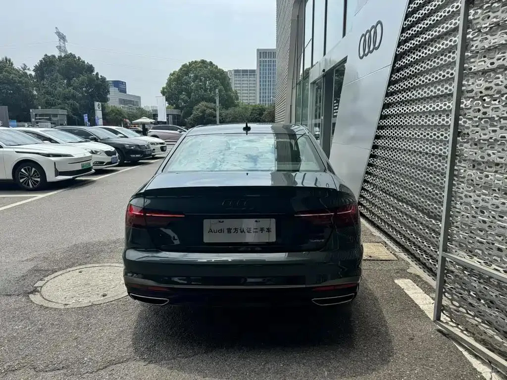 Audi A4L A4L 2024 40 TFSI quattro RS Kit Speed Type — Ver foto 5