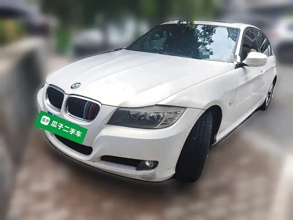 BMW 3 Series 3 Series 2011 318i Leading Edition — photo 1
