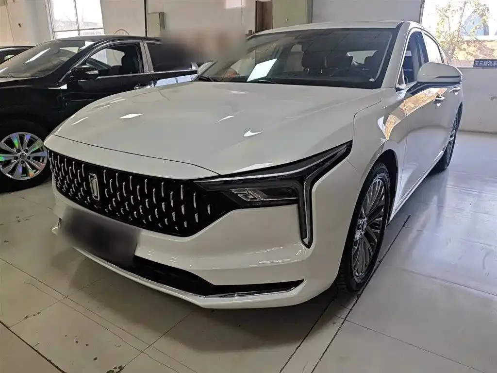 Bestune B70 B70 2025 Dragon Glory Edition 1.5T Enjoyment Edition — photo 1