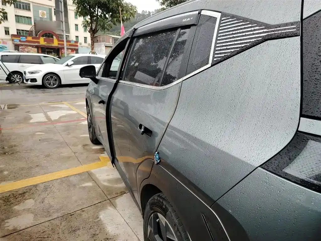 Aion AION Y Y 2022 70 Intelligent Driving Edition Ternary Lithium — Voir la photo 5
