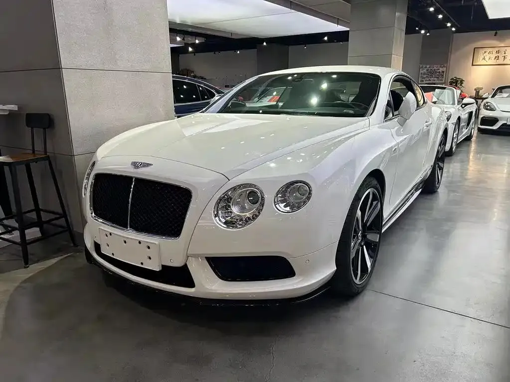 Bentley Bentley Continental — أبيض