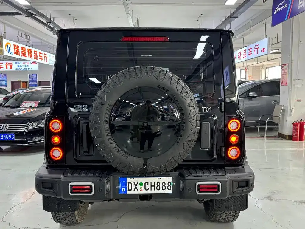 212 T01 T01 2025 2.0T Changfeng — Ver foto 5