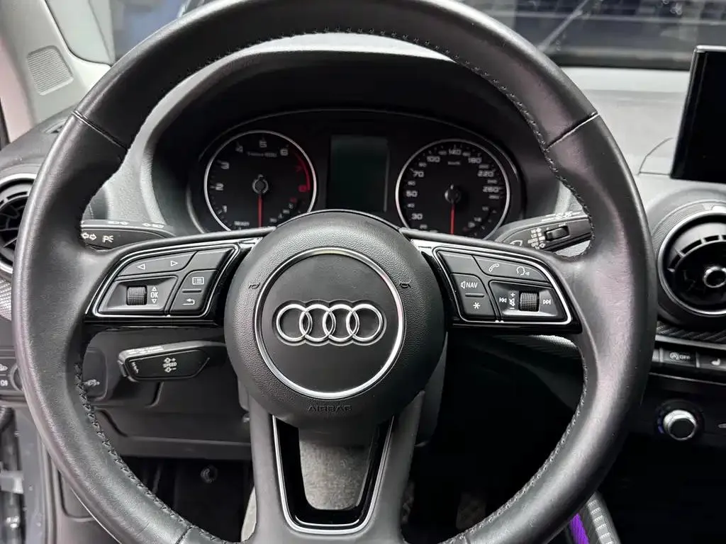 Audi Q2L Q2L 2018 35 TFSI Launch Exclusive Edition National VI — Ver foto 6
