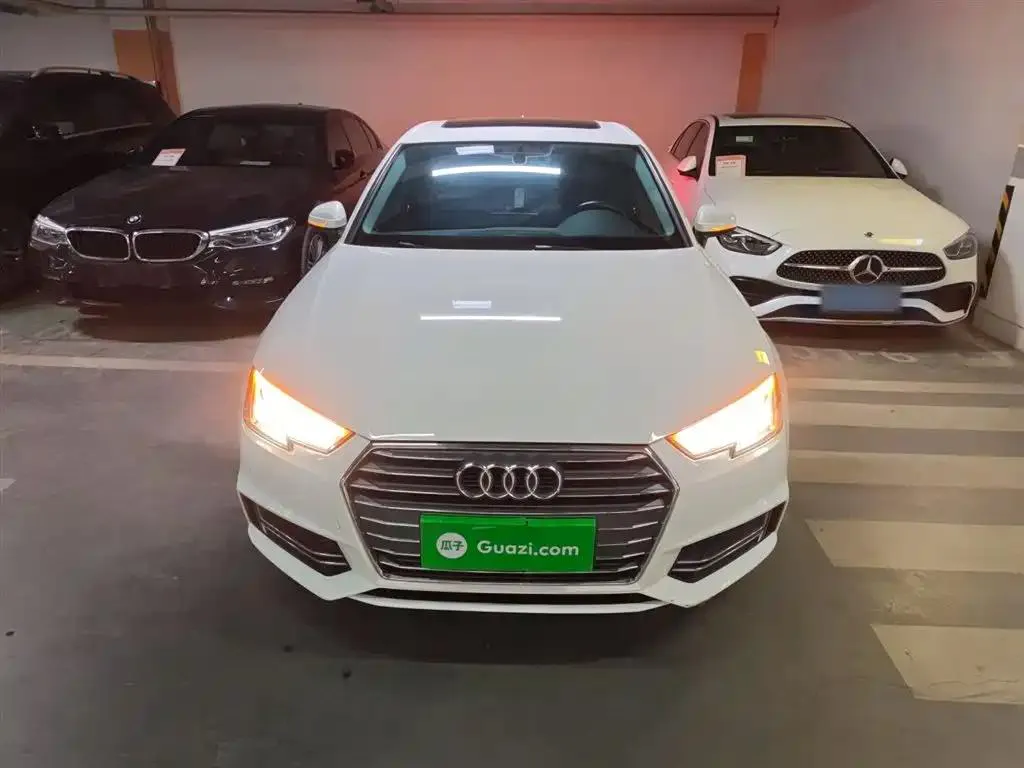Audi A4L A4L 2018 30th Anniversary Model 40 TFSI Sports — Voir la photo 3