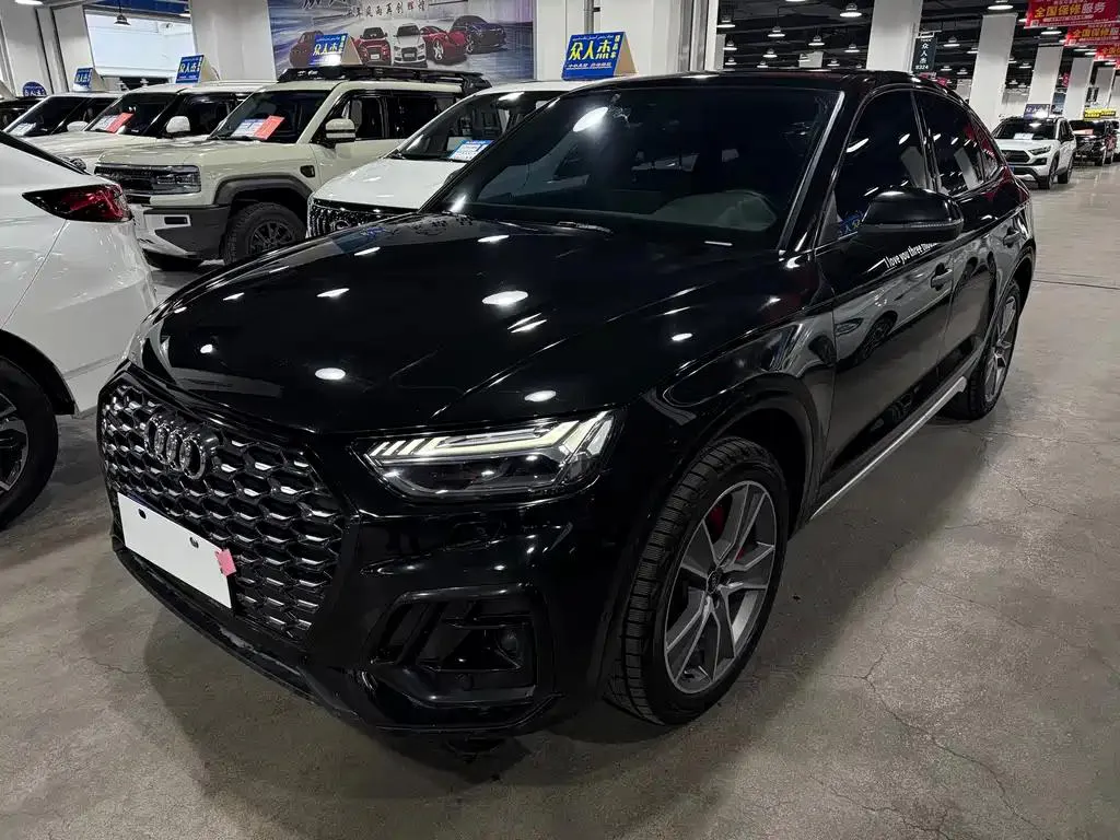 Audi Q5L Sportback Q5L Sportback 2022 Model 45 TFSI Luxury Edition — عرض الصورة 2
