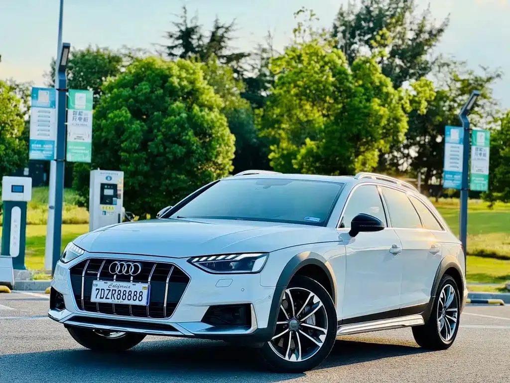 Audi A4 A4 (Imported) 2021 allroad quattro Explorer — photo 1