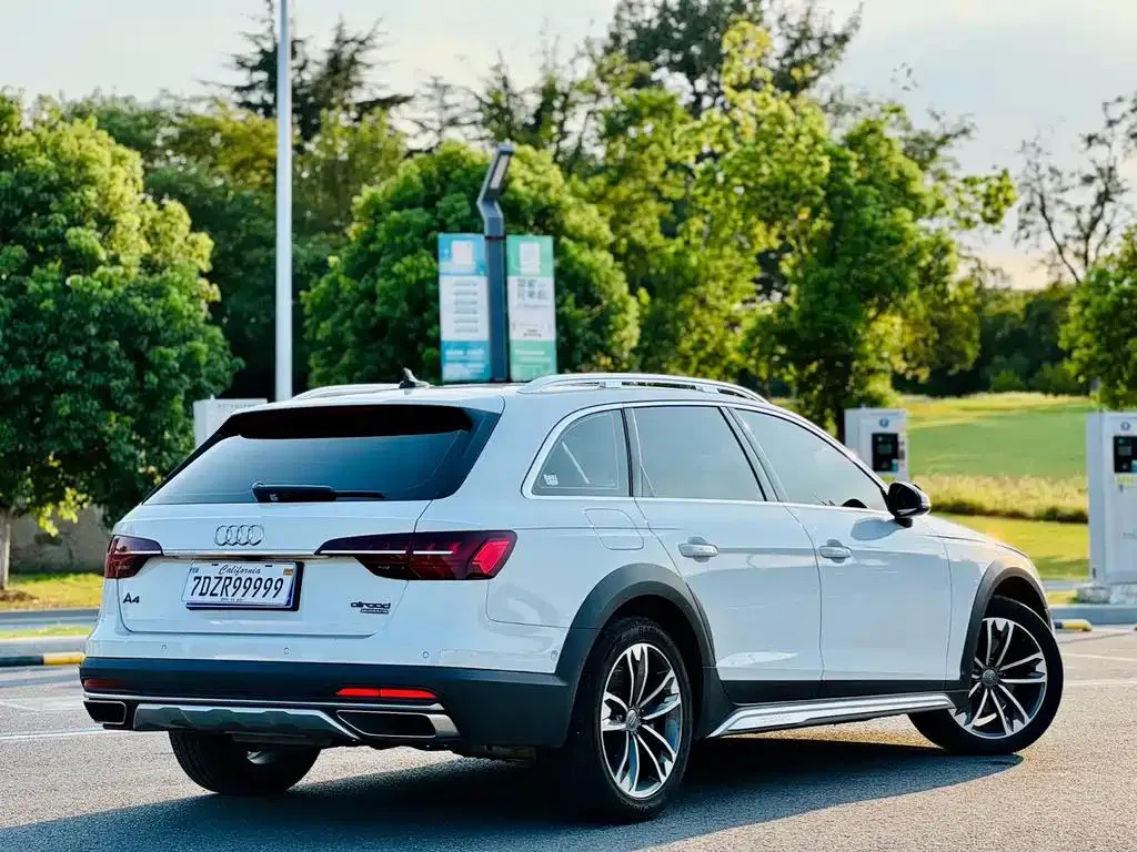 Audi A4 A4 (Imported) 2021 allroad quattro Explorer — View photo 2