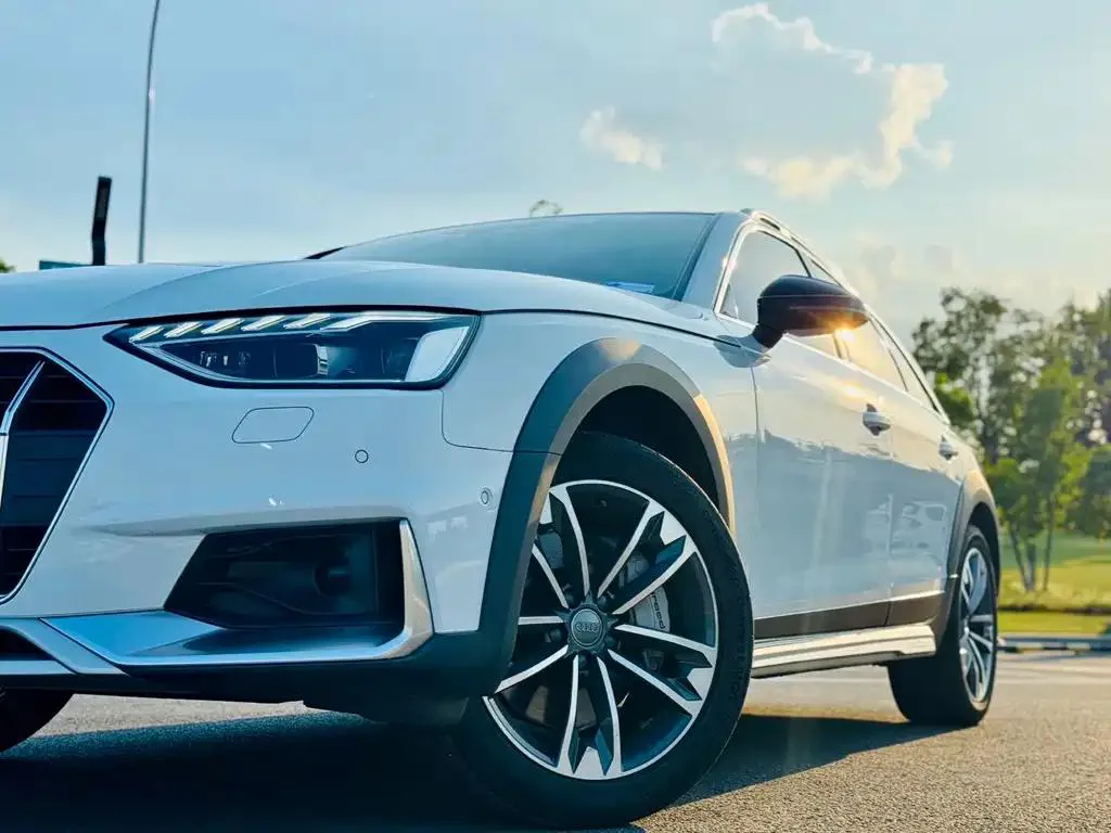 Audi A4 A4 (Imported) 2021 allroad quattro Explorer — View photo 3